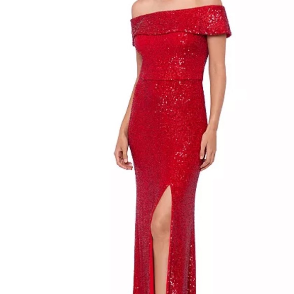 Beautiful red sequin dress. ❤️ - Picture 2 of 8